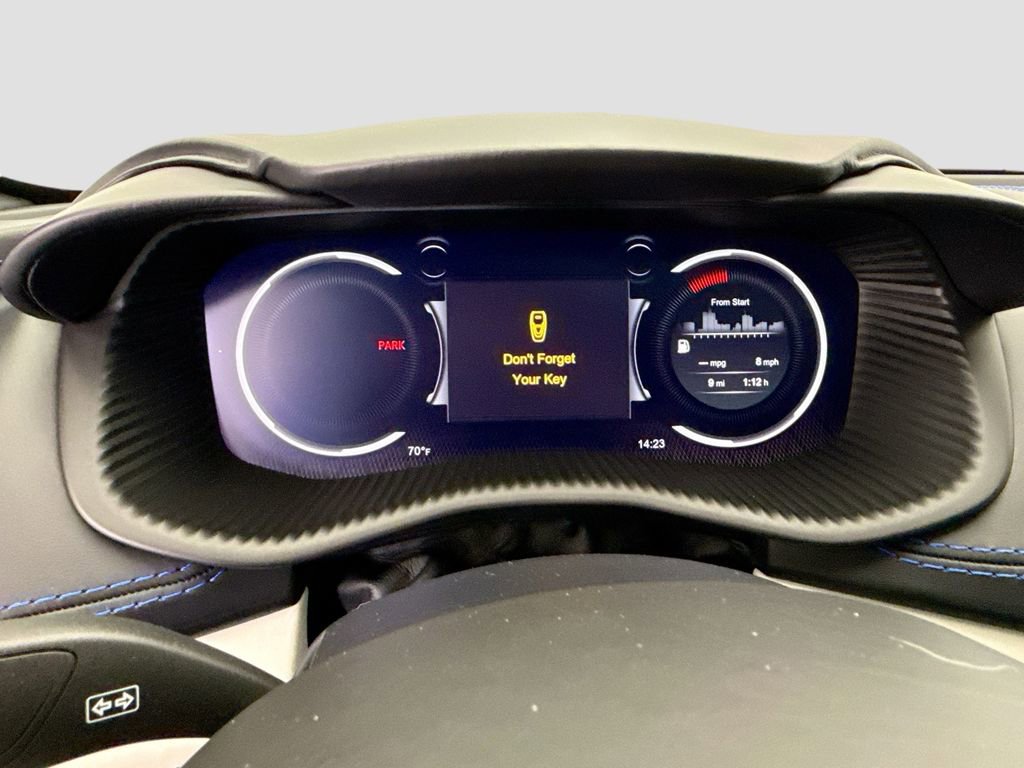 Used 2022 Aston Martin DBX image 33