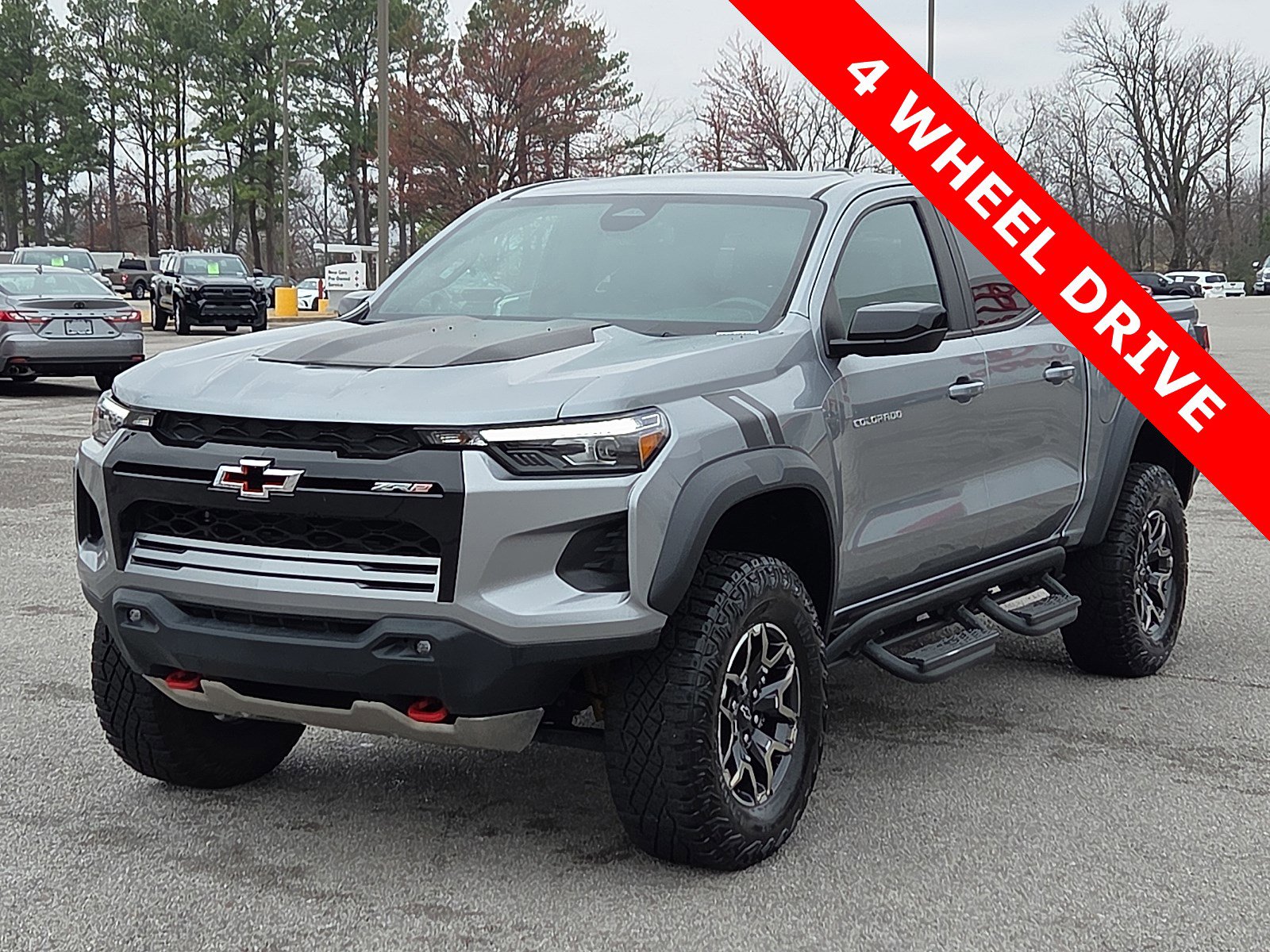 Used 2023 Chevrolet Colorado ZR2 image 2
