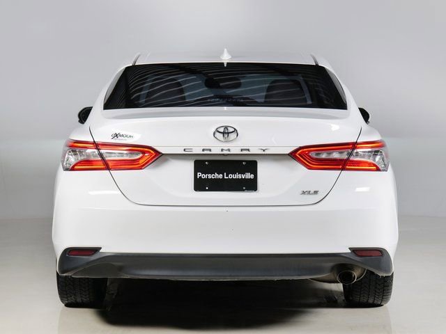 Used 2019 Toyota Camry XLE w/ Navigation Package image 10