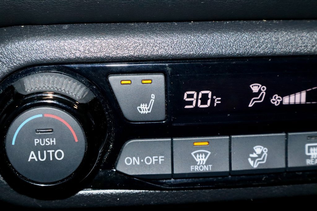 Certified 2023 Nissan Kicks SR w/ SR Premium Package image 4