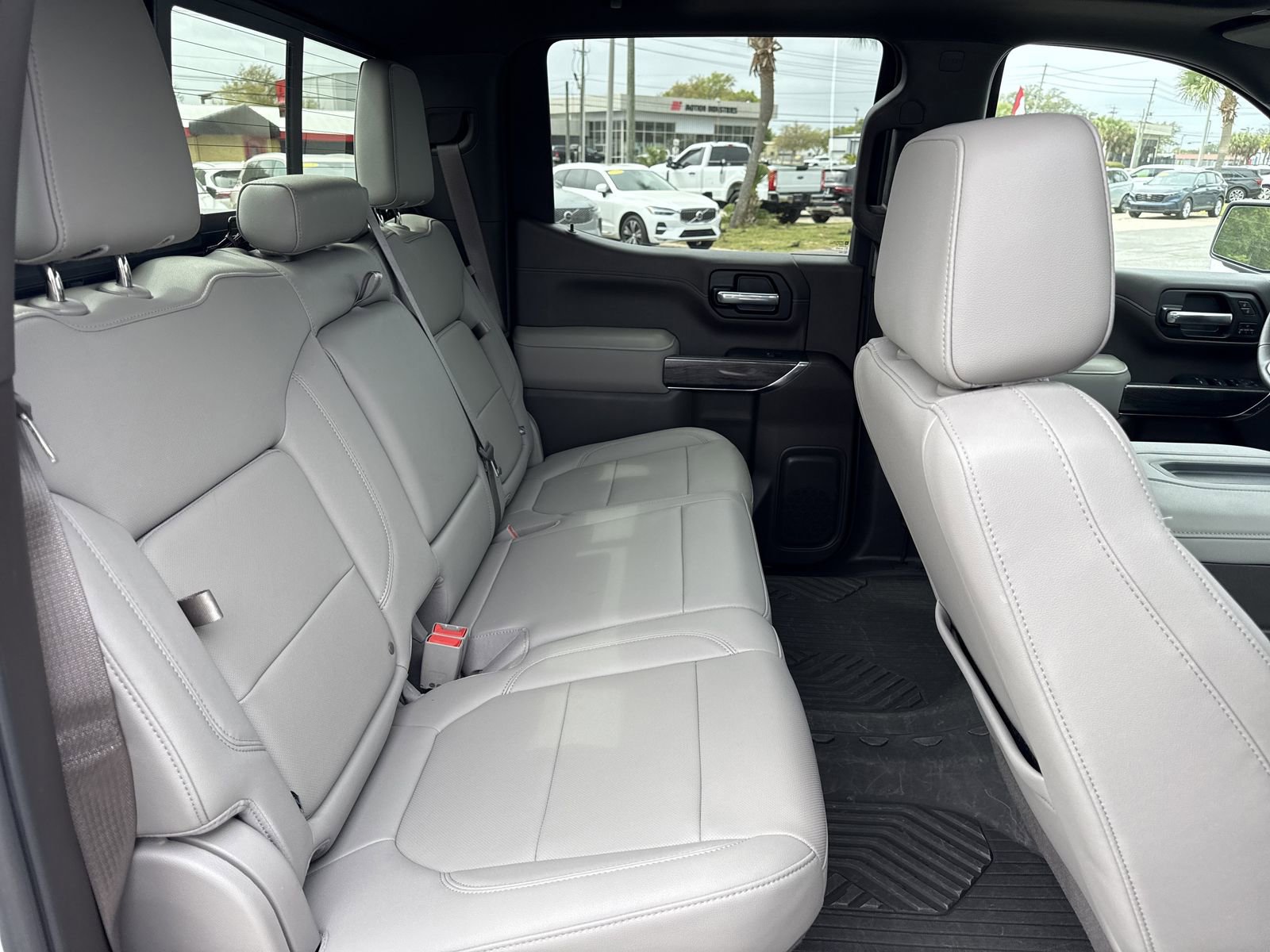 Used 2021 Chevrolet Silverado 1500 LTZ w/ LTZ Premium Package image 31