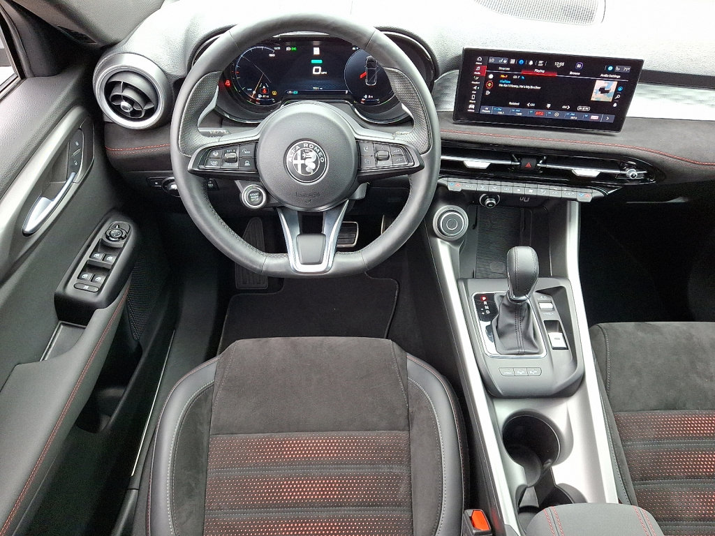 Used 2024 Alfa Romeo Tonale Veloce image 22