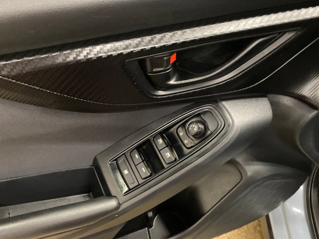 Used 2019 Subaru Crosstrek 2.0i Premium w/ Moonroof Package AWD/4WD image 11