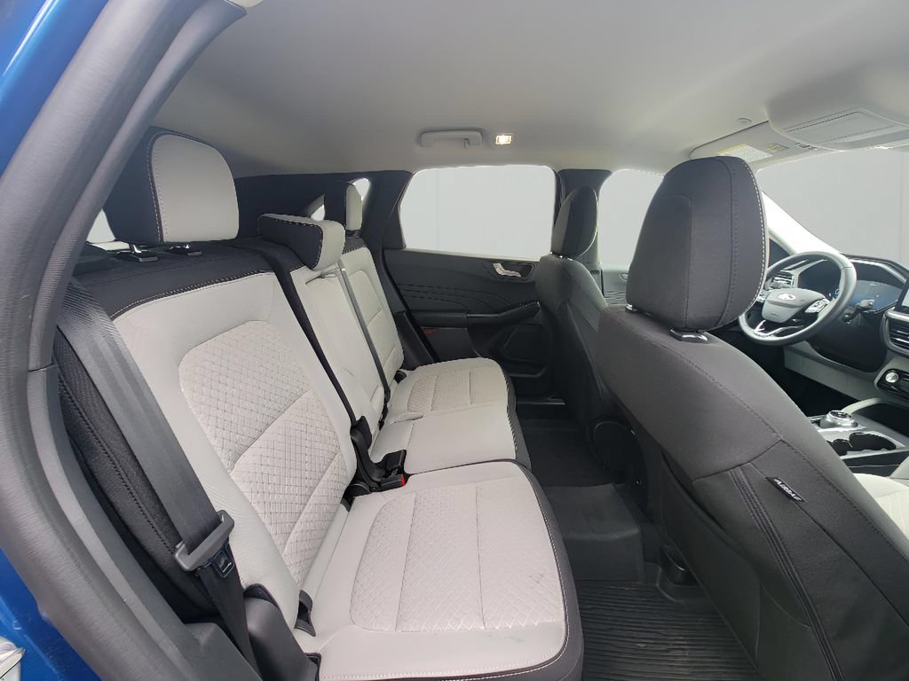 Used 2023 Ford Escape Active w/ Tech Pack #2 AWD/4WD image 31
