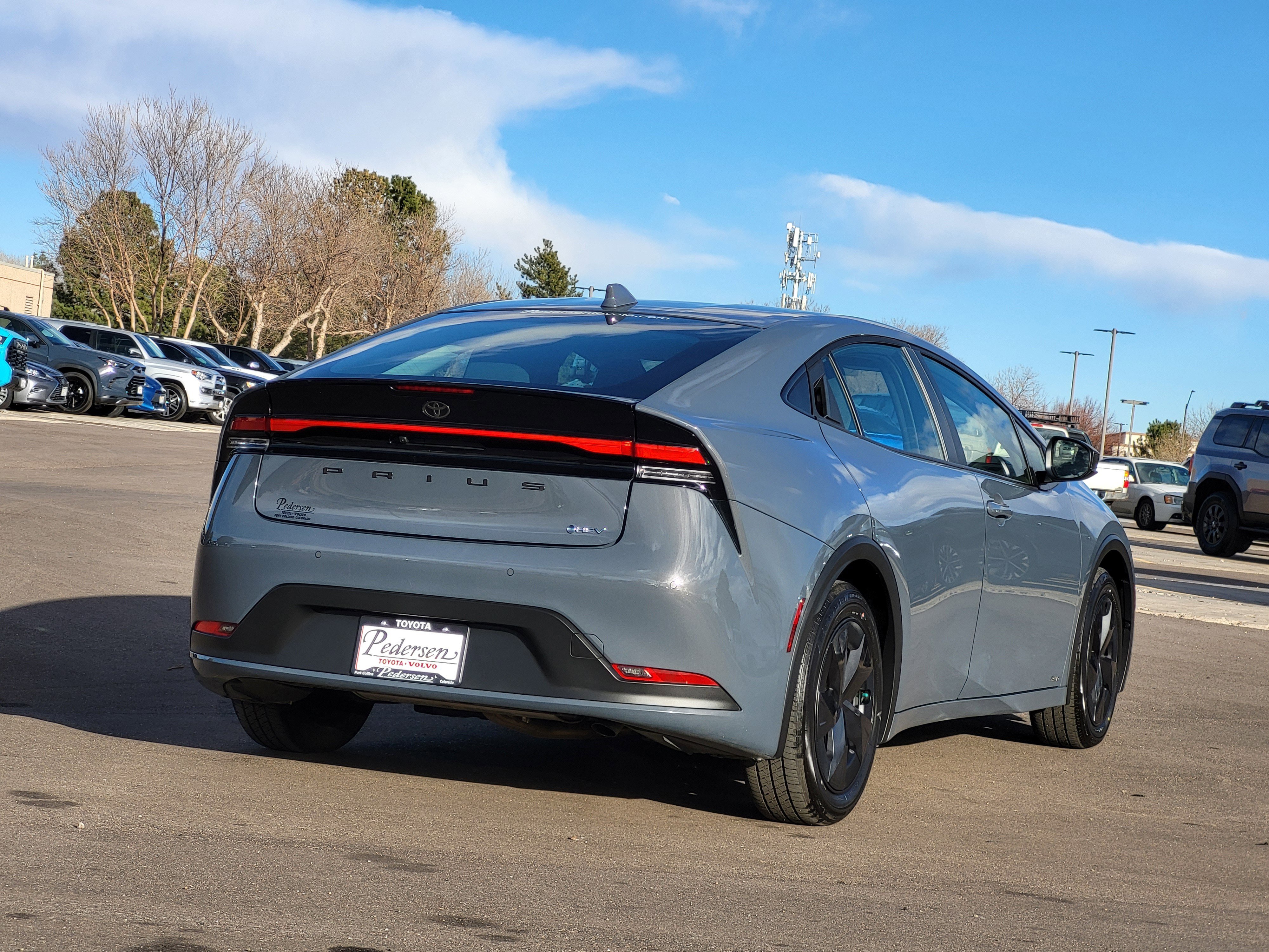 Used 2025 Toyota Prius LE image 7