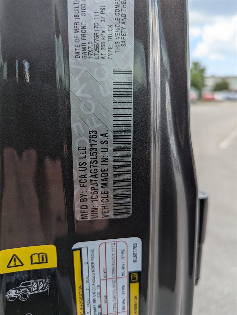 New 2025 Jeep Gladiator Sport image 40