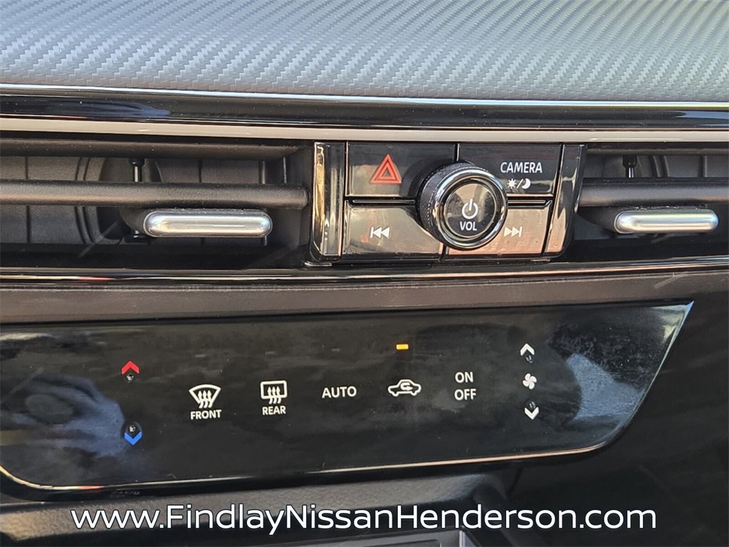 Used 2025 Nissan Kicks SR image 25