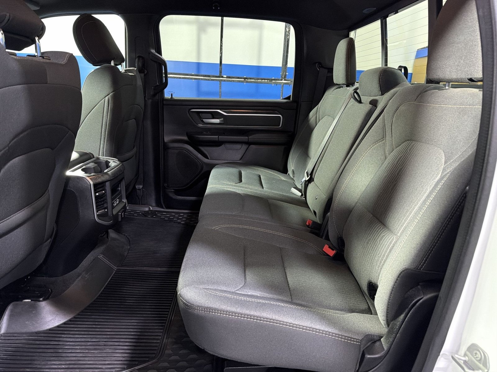 Used 2022 RAM 1500 Big Horn AWD/4WD image 30