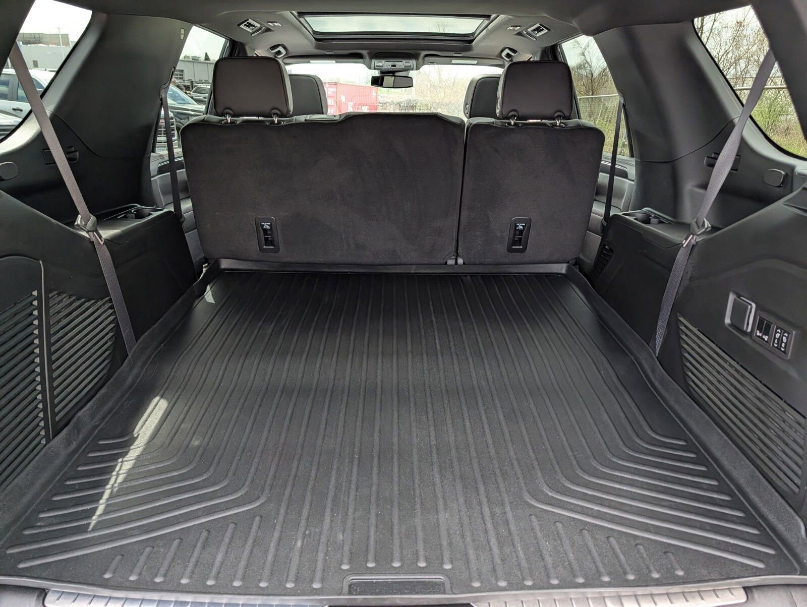 Used 2023 Chevrolet Tahoe RST w/ Luxury Package image 25