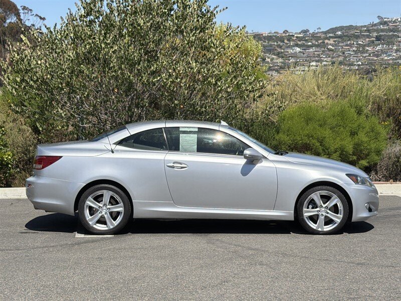 Used 2013 Lexus IS 250C RWD image 11