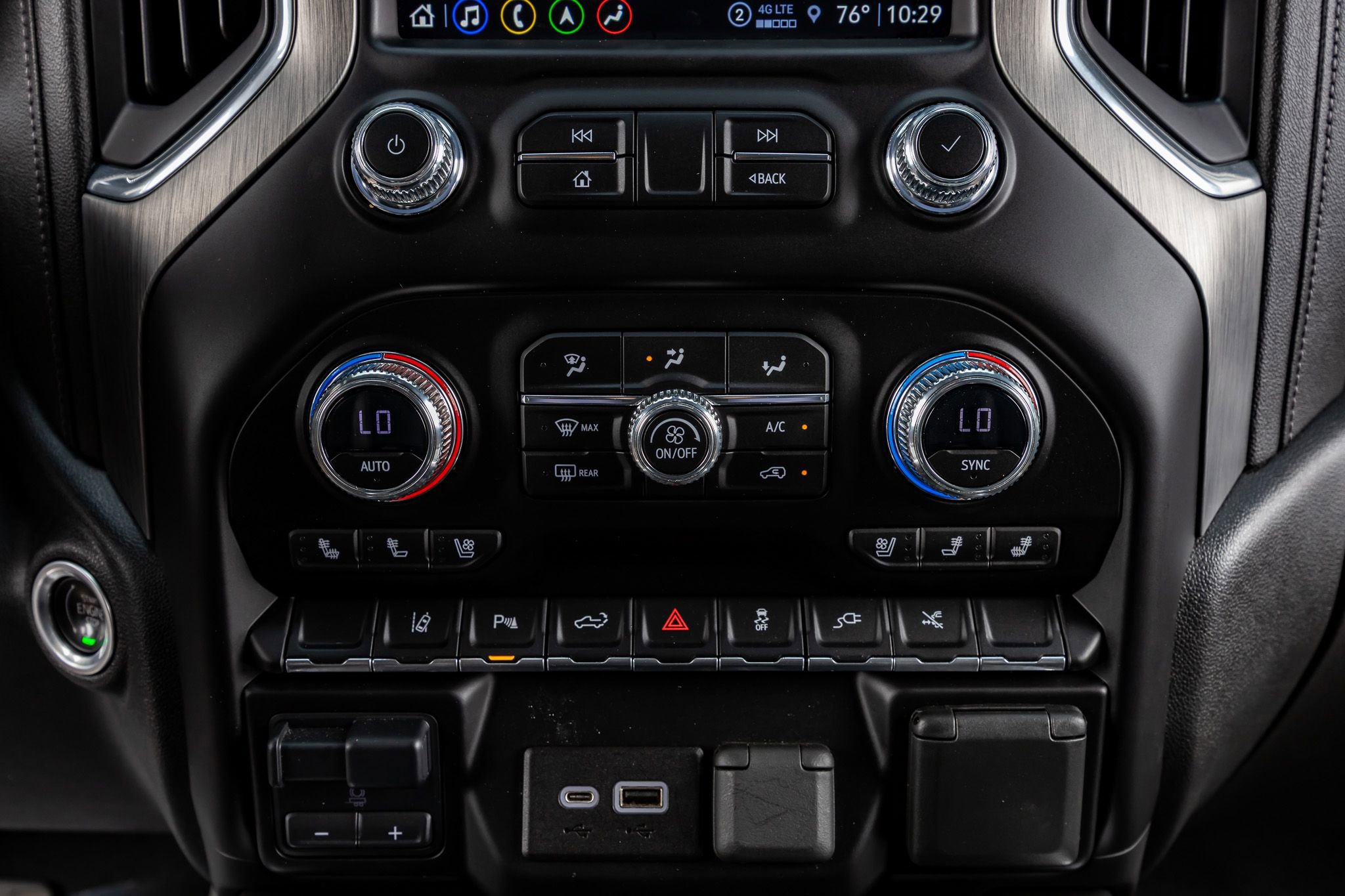 Used 2023 GMC Sierra 3500 Denali w/ Denali Ultimate Package image 27