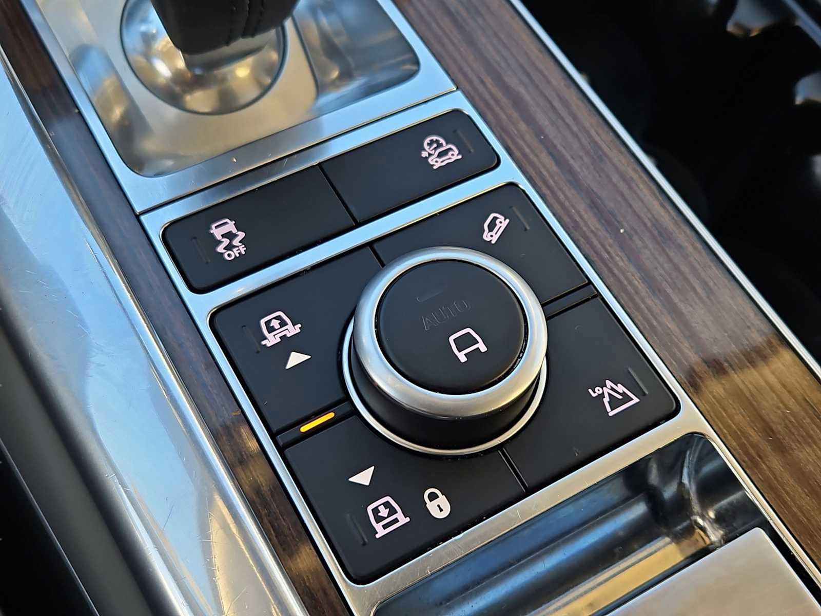 Used 2019 Land Rover Range Rover Sport Supercharged image 18