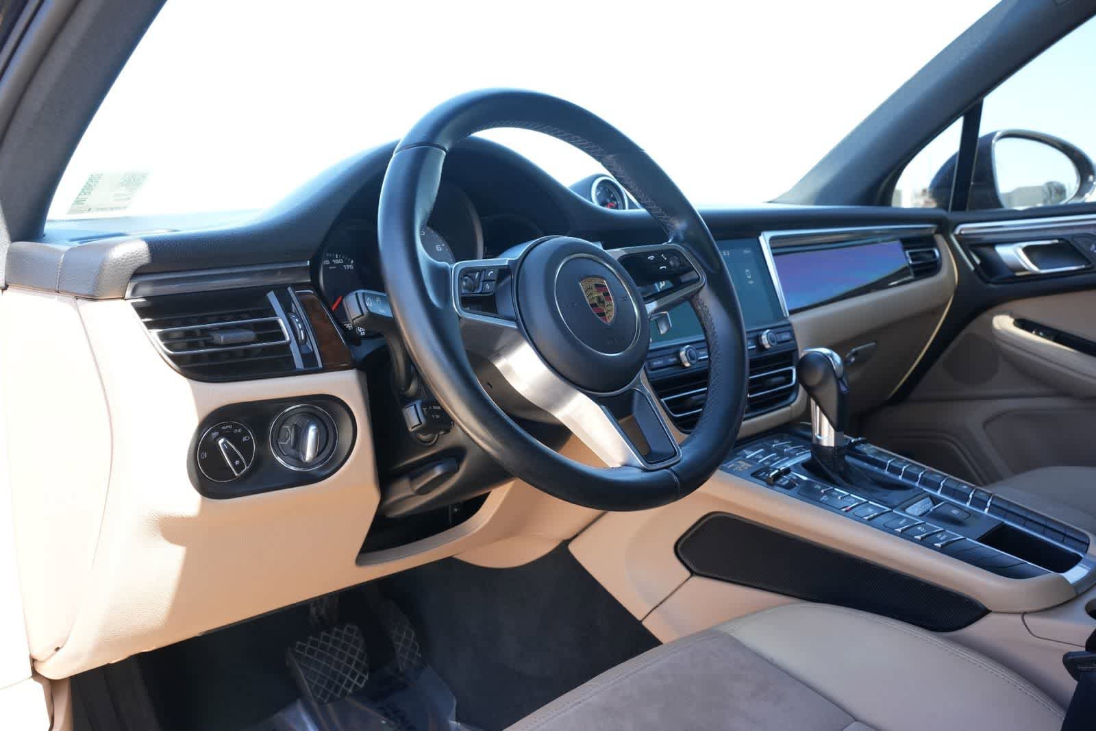 Used 2021 Porsche Macan S w/ Premium Package AWD/4WD image 16