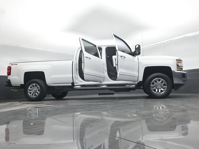 Used 2018 Chevrolet Silverado 2500 LT w/ LT Convenience Package AWD/4WD image 75