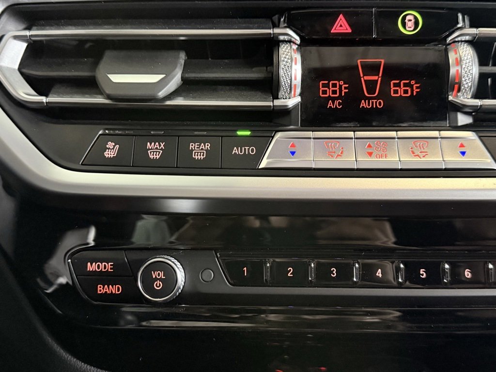 Used 2022 BMW X4 M w/ Competition Package image 38