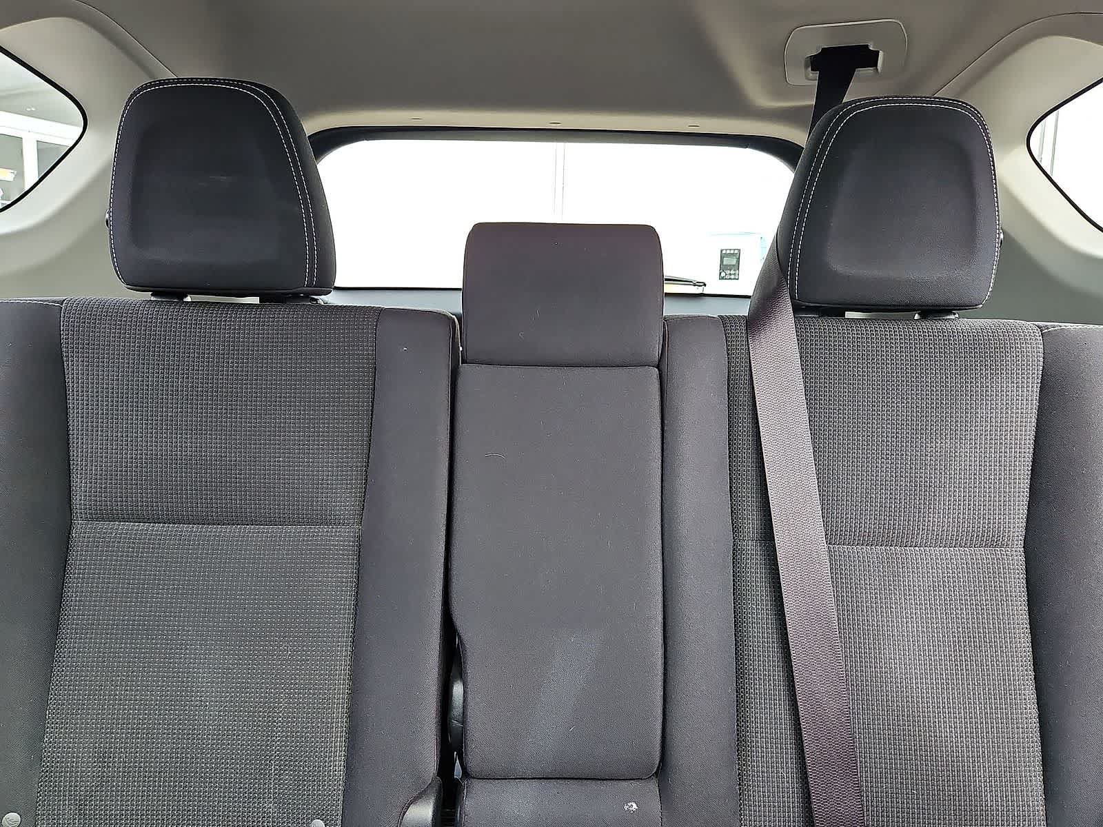 Used 2018 Toyota RAV4 XLE w/ Plus Extra Value Package FWD image 14
