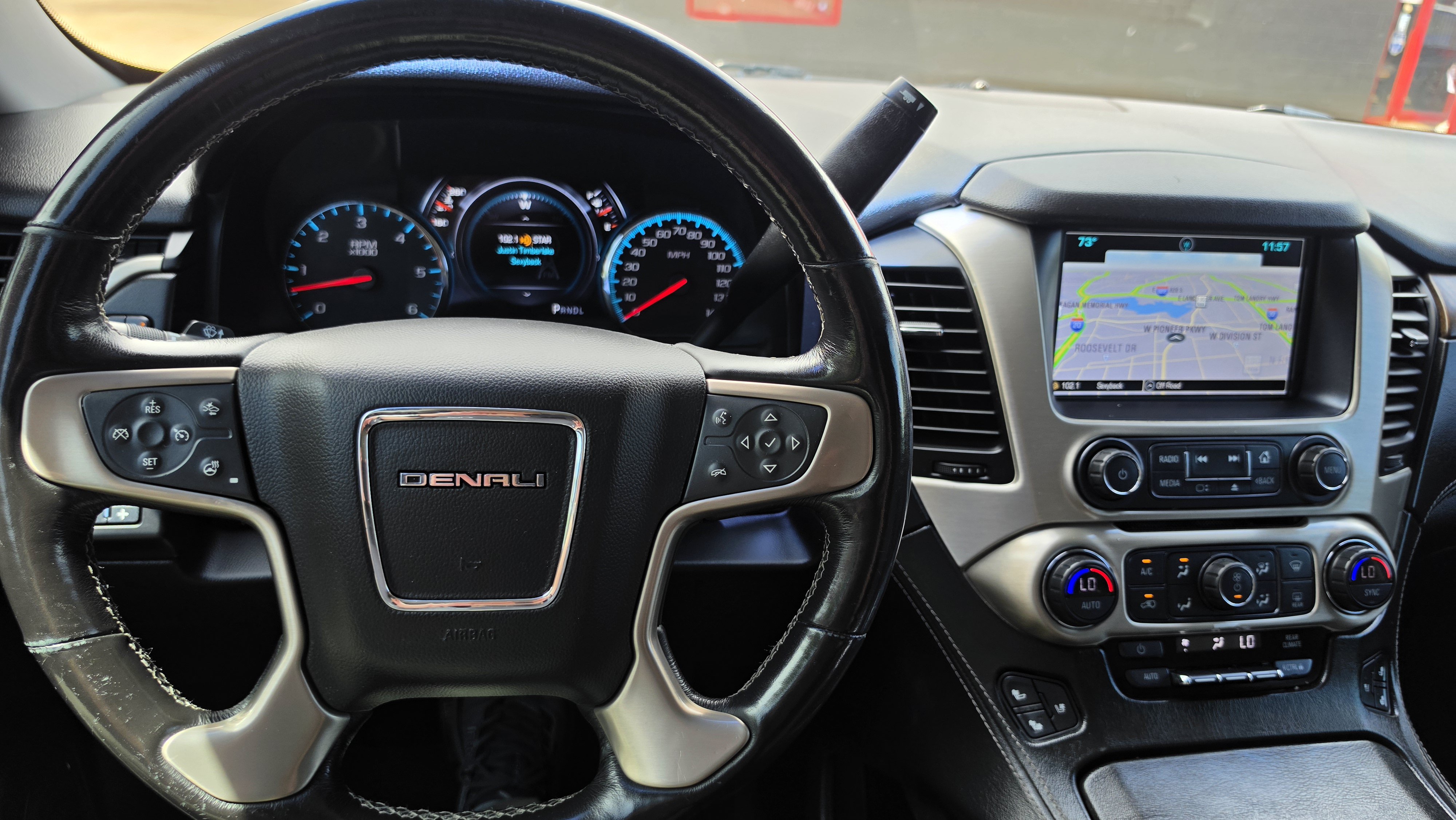 Used 2018 GMC Yukon Denali RWD image 48