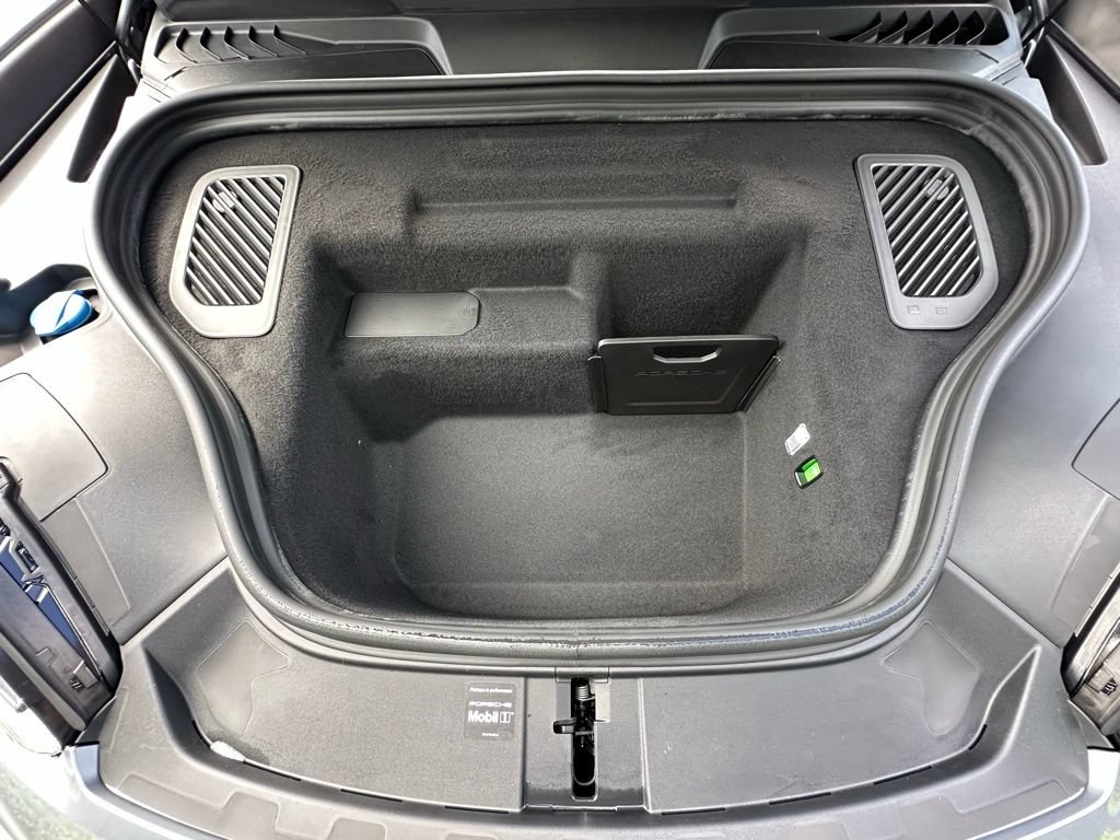 Used 2026 Porsche Macan Electric RWD image 42