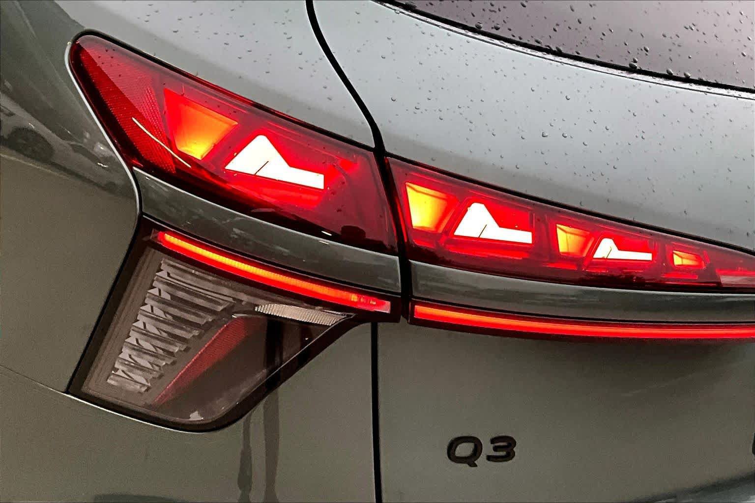 New 2026 Audi Q3 quattro 2.0T AWD/4WD image 14