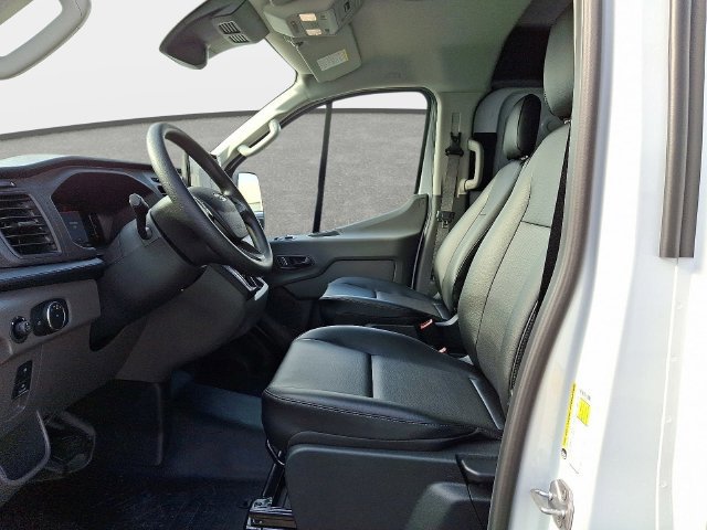 New 2026 Ford Transit 150 Low Roof w/ Load Area Protection Package RWD image 8