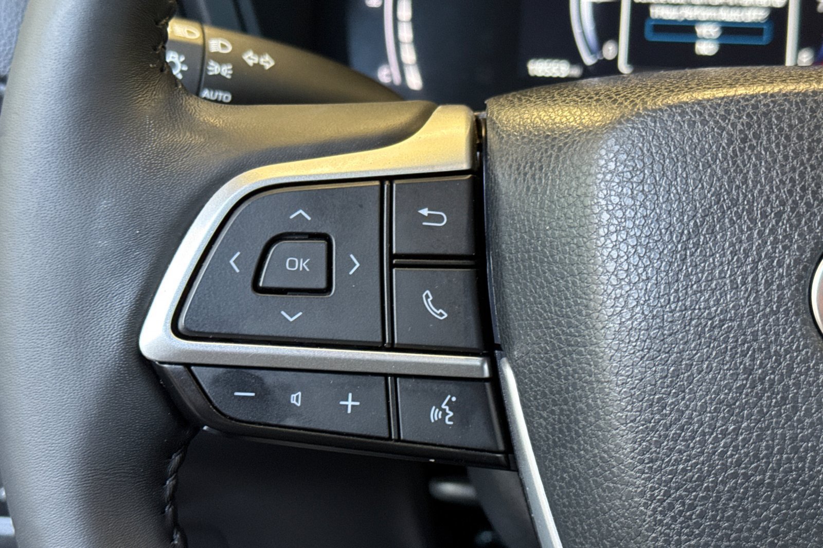 Certified 2024 Toyota Grand Highlander FWD image 32