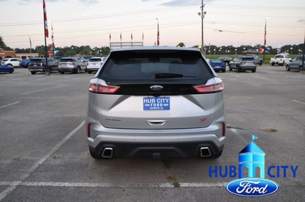 Used 2019 Ford Edge ST image 4