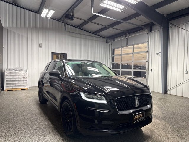 Used 2023 Lincoln Nautilus Reserve w/ Monochromatic Package image 32