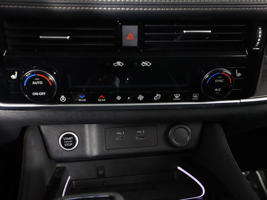 Used 2022 Nissan Rogue Platinum w/ Head-Up Display Package AWD/4WD image 49