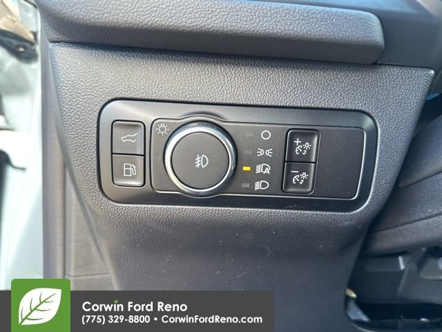 New 2025 Ford Escape SE w/ PHEV Premium Package image 20