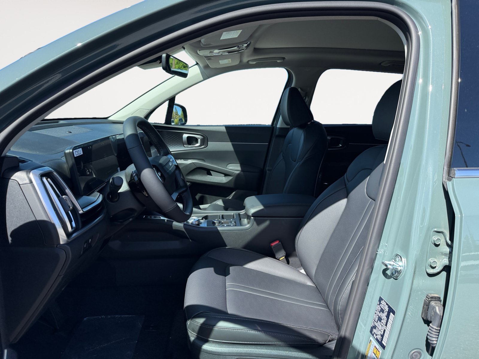 New 2026 Kia Sorento EX w/ EX Premium Package AWD/4WD image 10