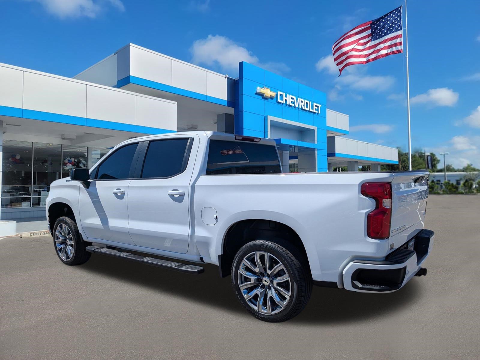 Used 2022 Chevrolet Silverado 1500 RST w/ Safety Package image 6