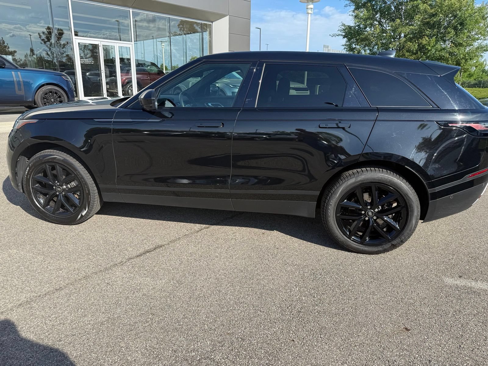 Used 2026 Land Rover Range Rover Velar S AWD/4WD image 8