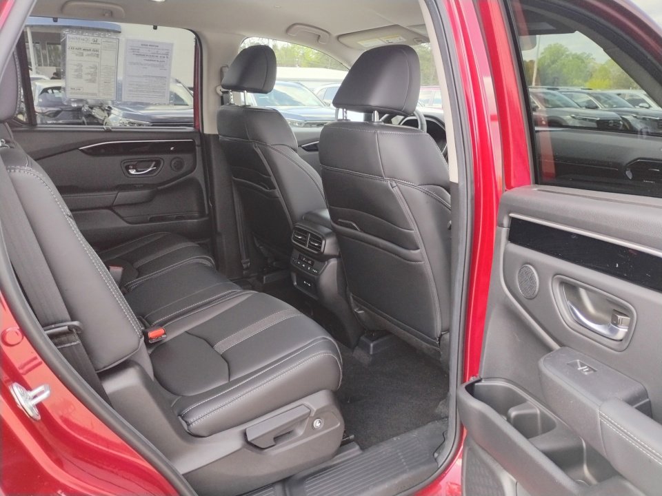 Certified 2025 Honda Pilot EX-L image 29