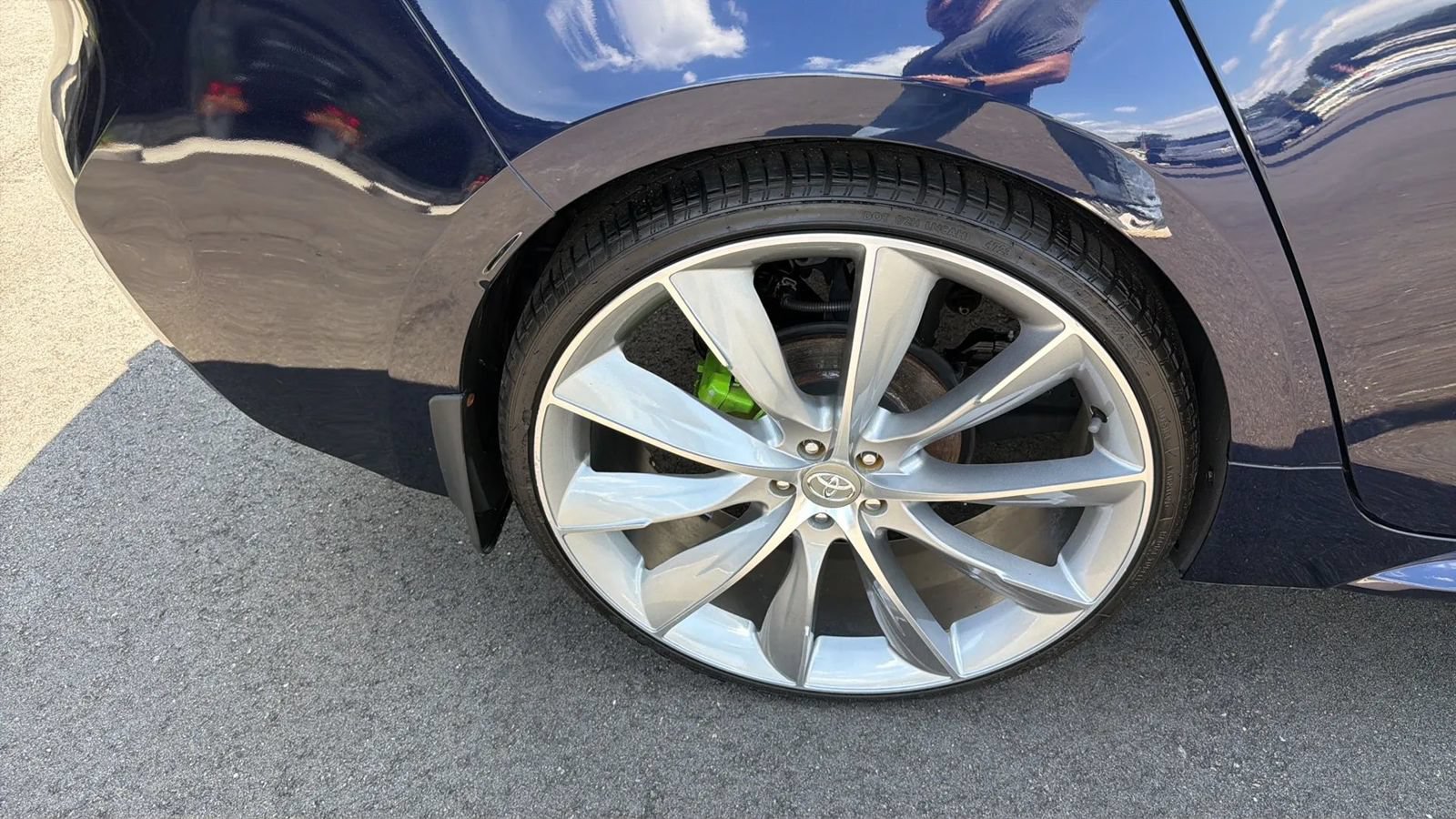 Used 2020 Toyota Corolla LE FWD image 18
