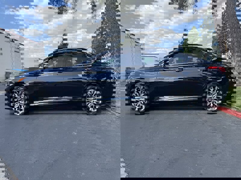 Used 2017 Genesis G80 5.0 Ultimate image 9