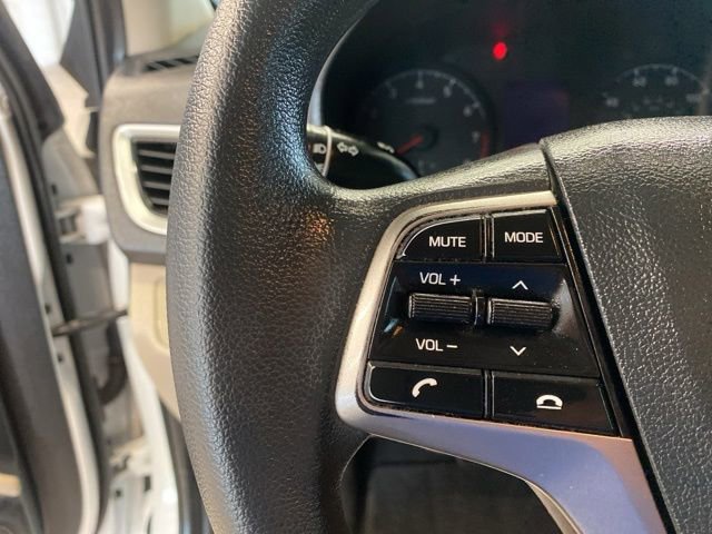 Used 2022 Hyundai Accent SE FWD image 12