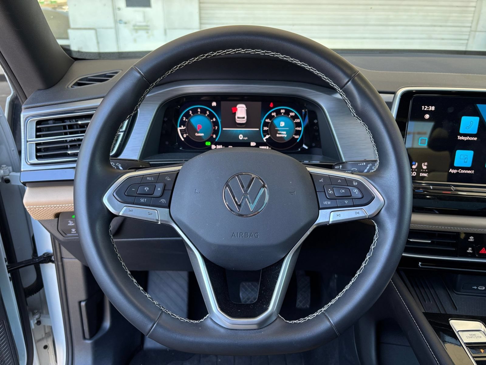 Used 2026 Volkswagen Atlas Cross Sport SE AWD/4WD image 30