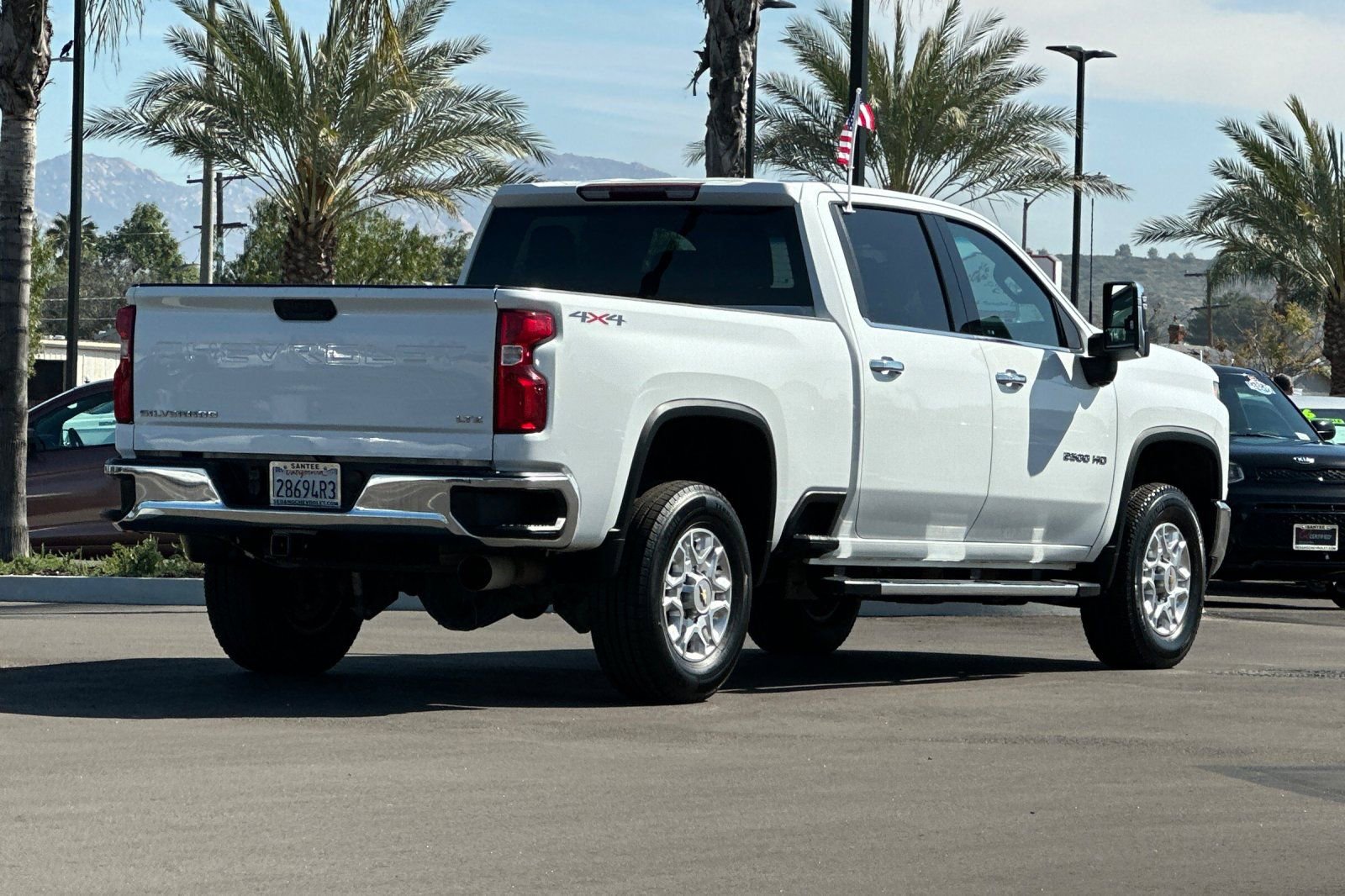 Used 2023 Chevrolet Silverado 2500 LTZ AWD/4WD image 4