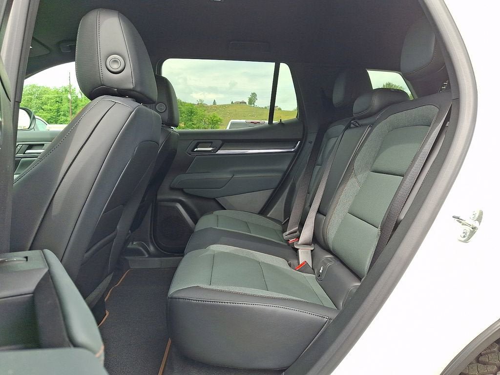 New 2026 GMC Terrain AT4 w/ Convenience Package III AWD/4WD image 5