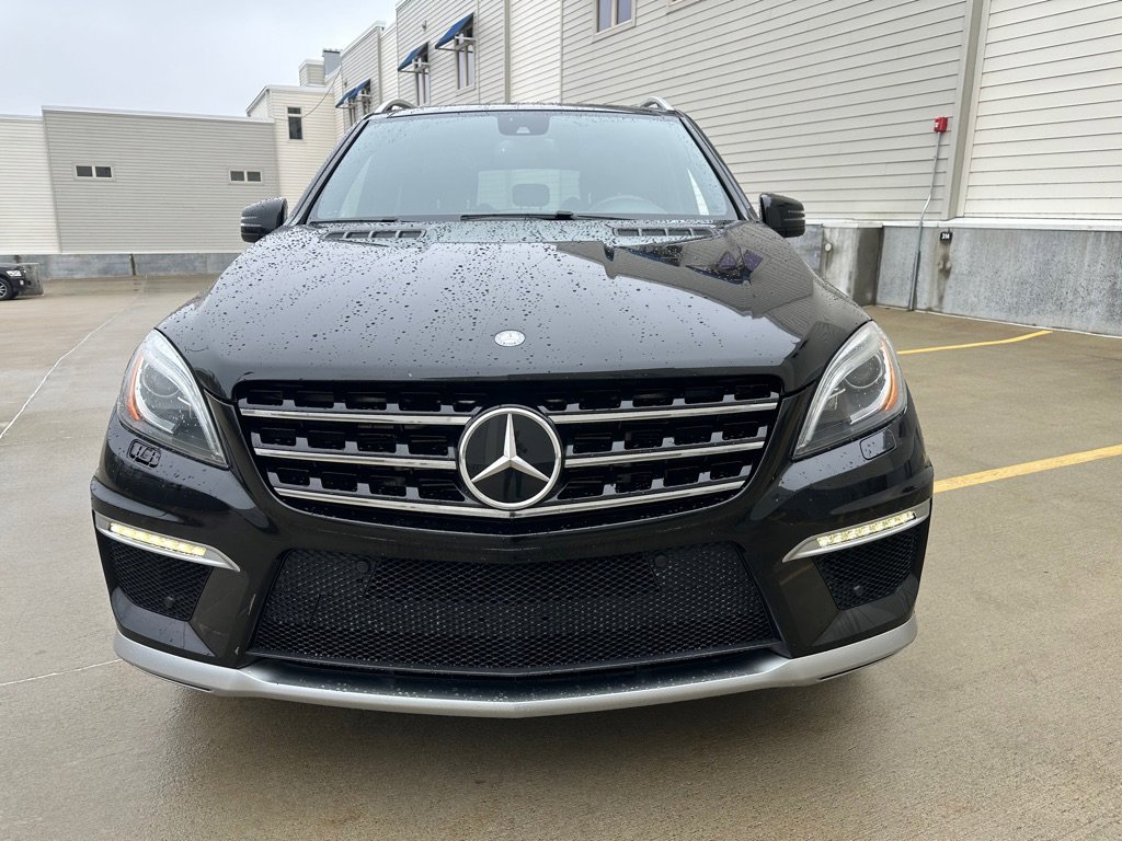 Used 2013 Mercedes-Benz ML 63 AMG 4MATIC image 2