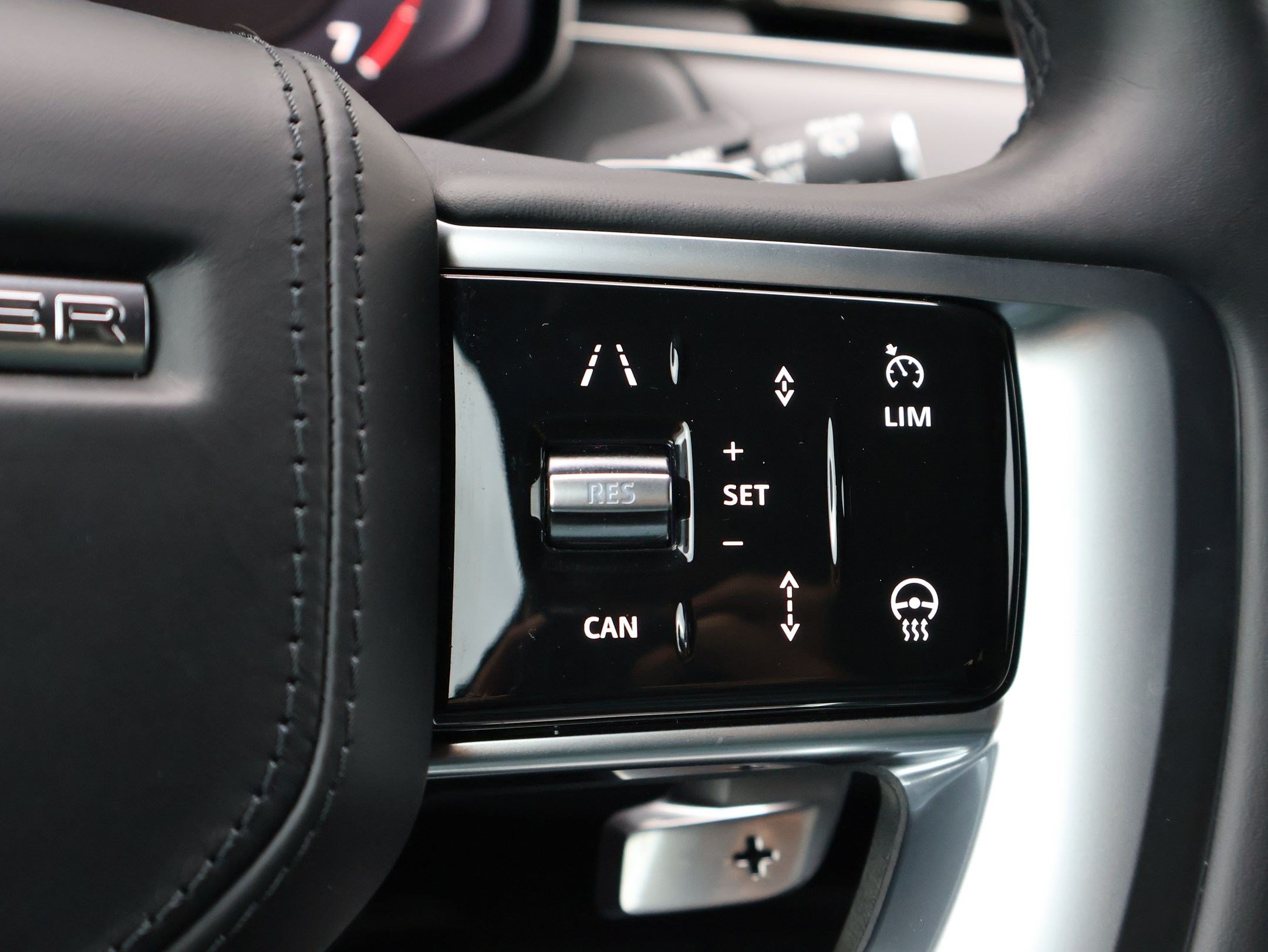 Certified 2023 Land Rover Range Rover SE AWD/4WD image 20