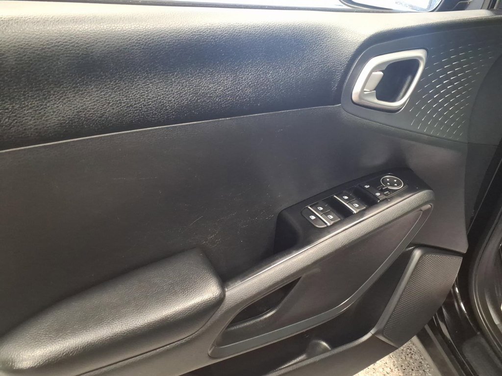 Used 2020 Kia Soul S image 8