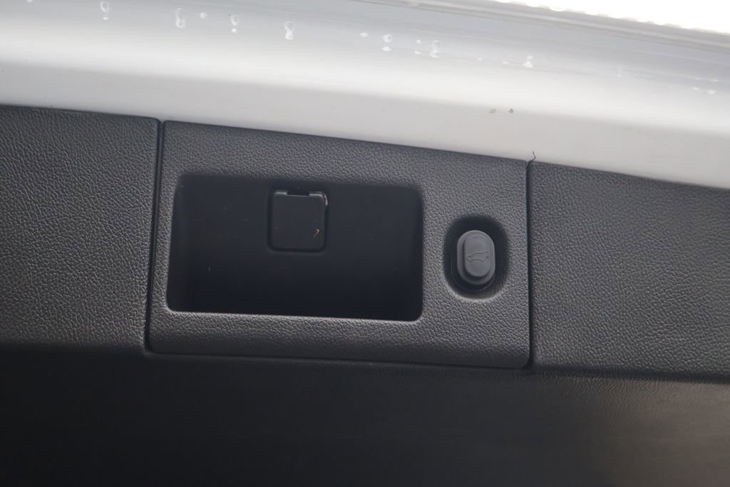 Used 2020 GMC Yukon SLE w/ Convenience Package image 46