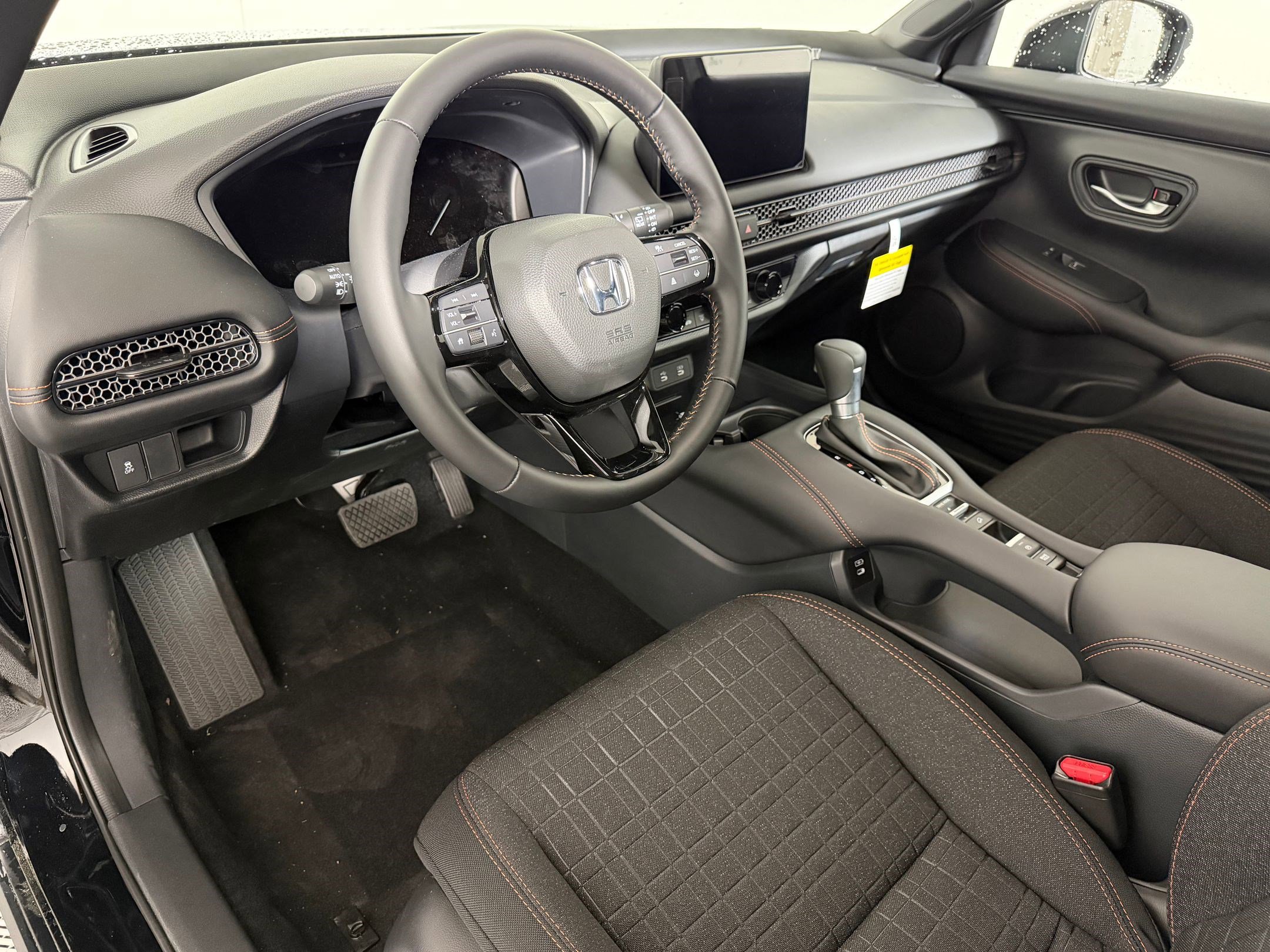New 2026 Honda HR-V Sport image 3