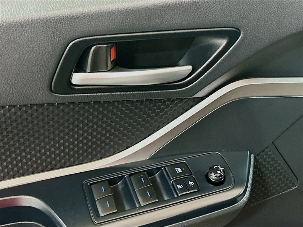 Used 2021 Toyota C-HR LE image 15