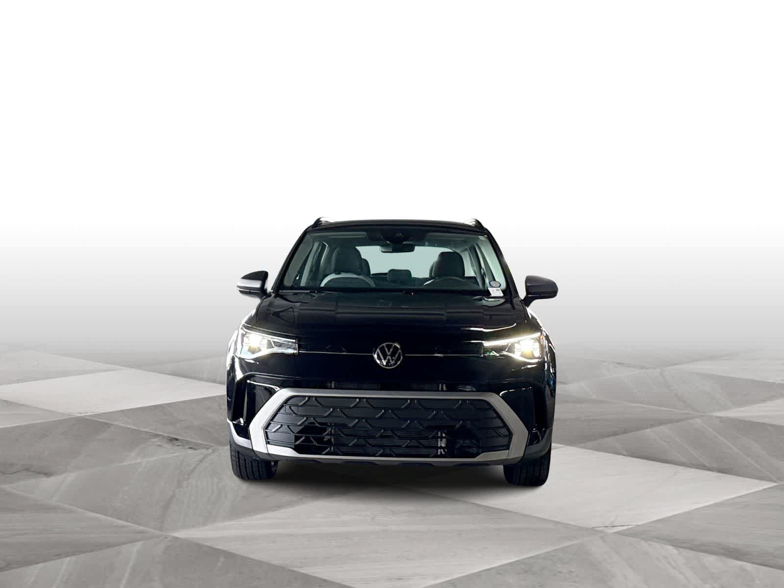 Used 2025 Volkswagen Taos S FWD image 3