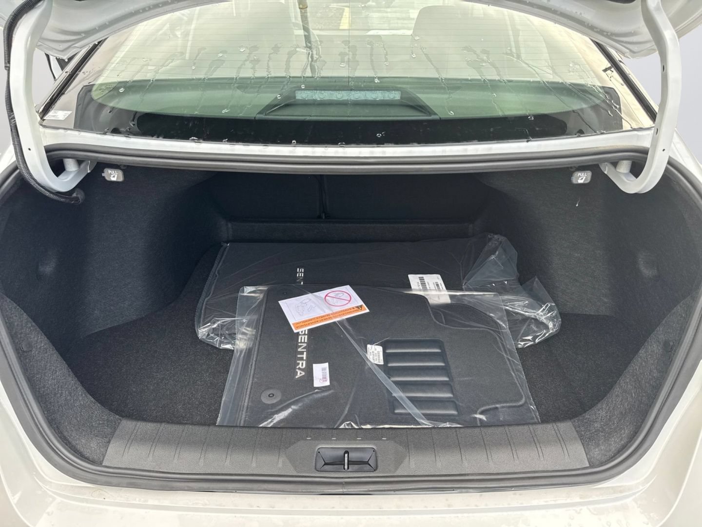 New 2026 Nissan Sentra SR w/ SR Premium Package FWD image 35