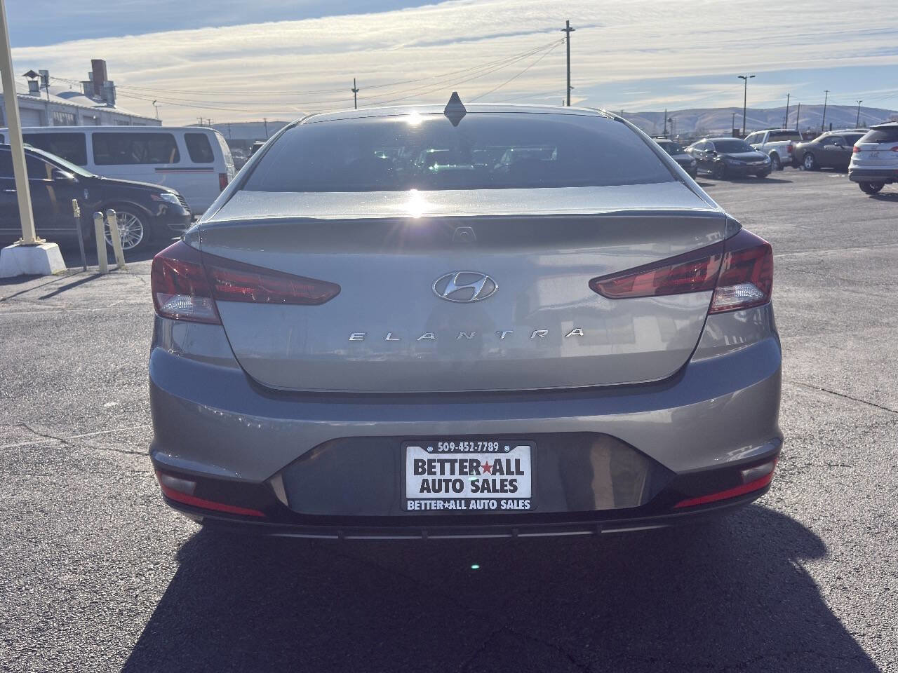 Used 2019 Hyundai Elantra SEL image 7