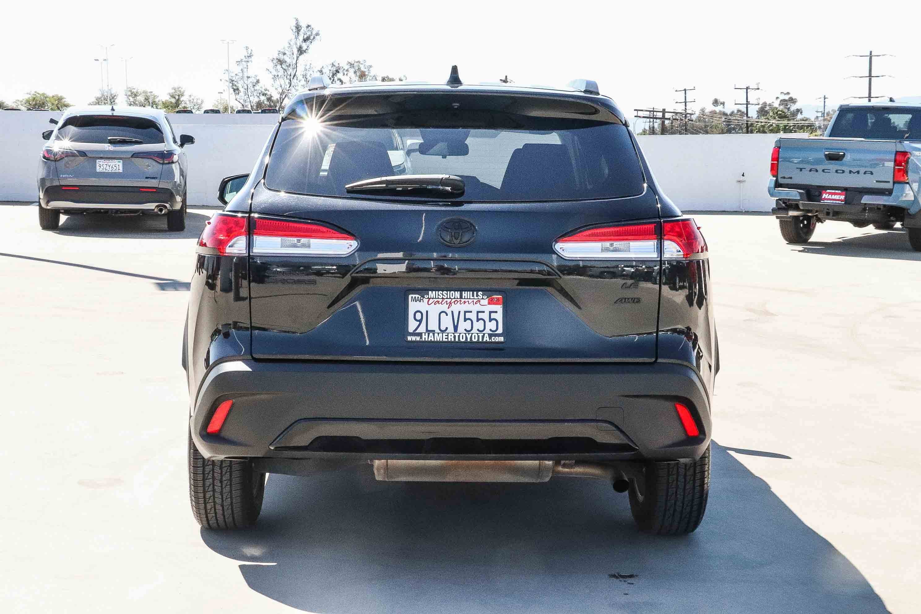 Certified 2024 Toyota Corolla Cross LE w/ Moonroof Package AWD/4WD image 6