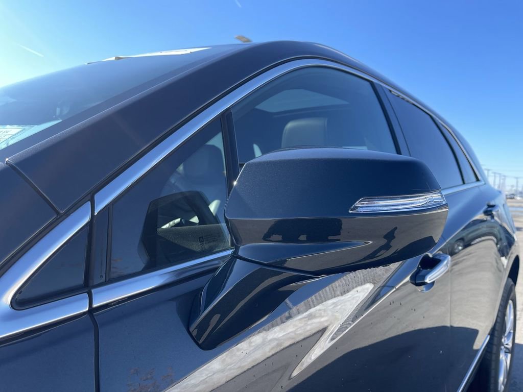 Certified 2023 Cadillac XT5 Premium Luxury w/ Technology Package image 3